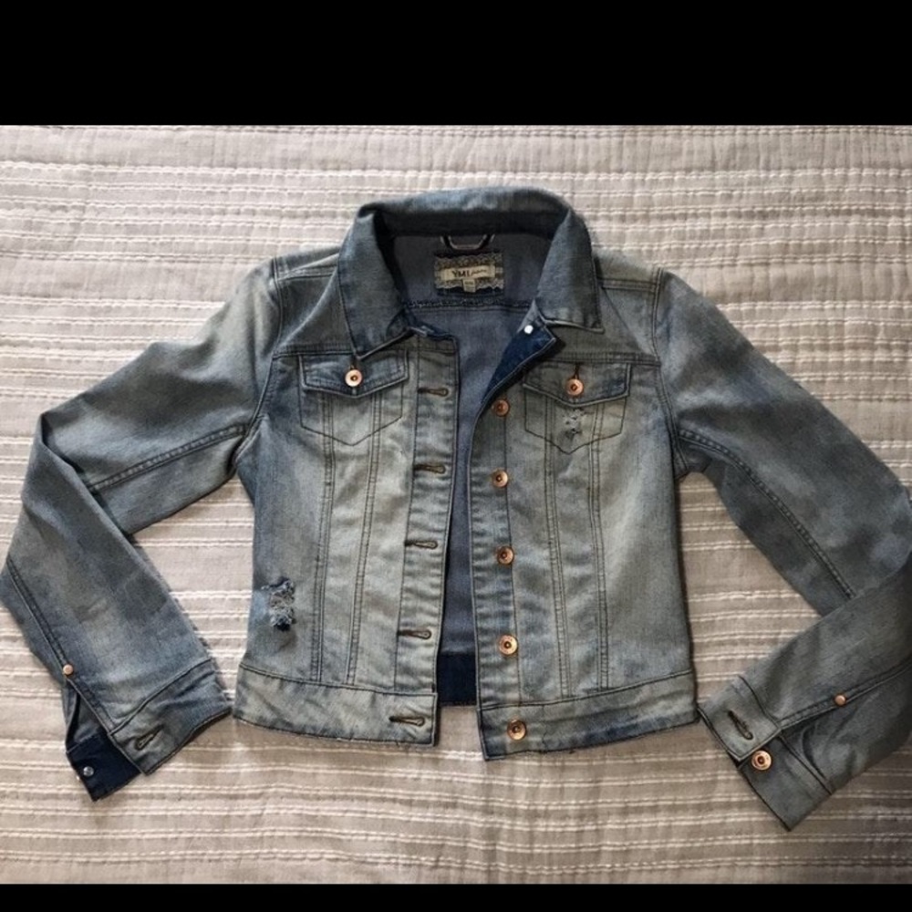 NWOT Distressed Light Wash Denim Jacket